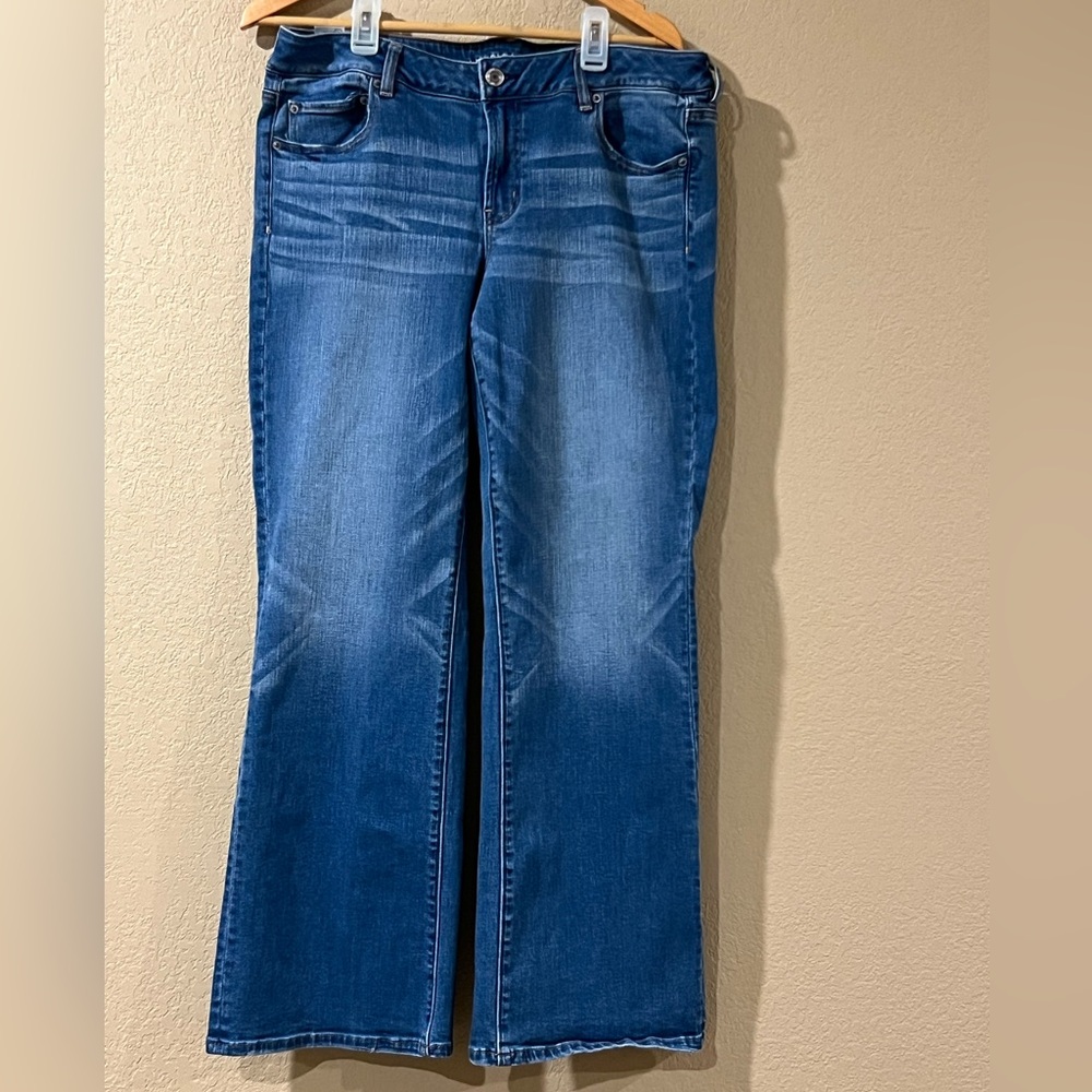 American Eagle Favorite Boyfriend size 16